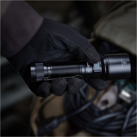 Fenix C7 Latarka LED 3000lm