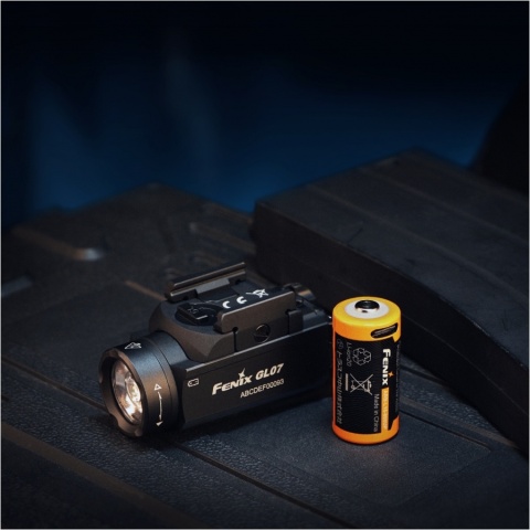 Fenix GL07 Latarka na broń 700lm